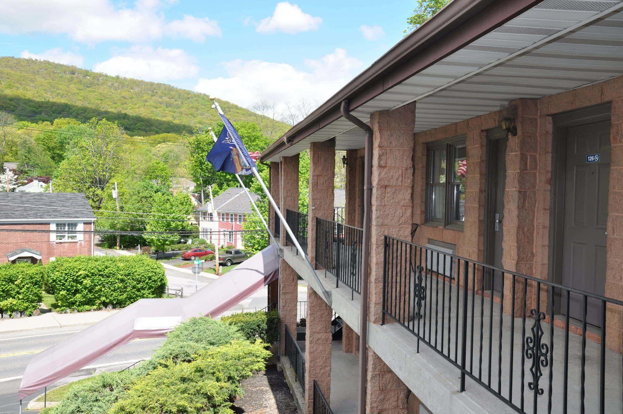 West Point Motel Highland Falls Esterno foto